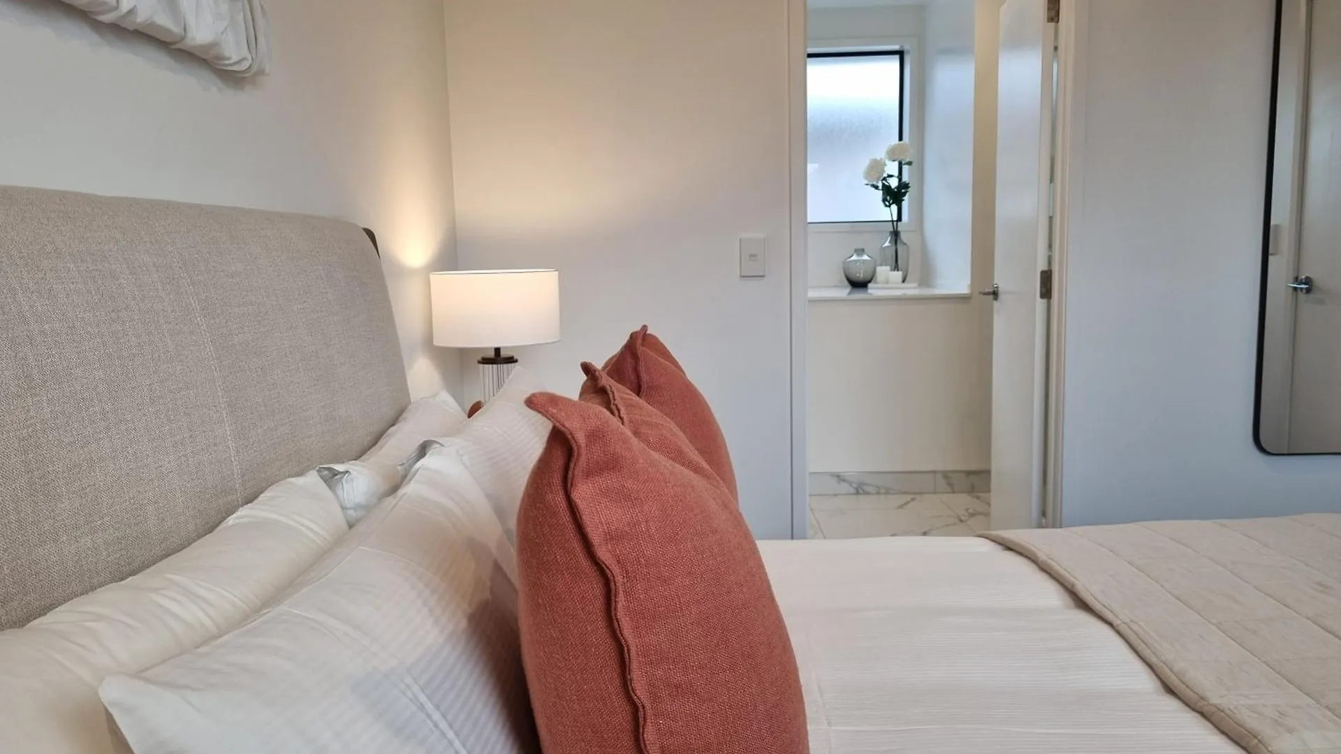 Cloud Nine Elegant Escape Awaits Apartment Christchurch New Zealand