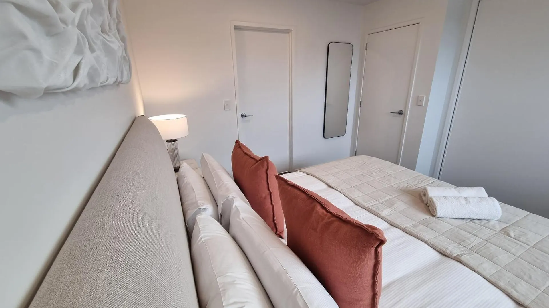Cloud Nine Elegant Escape Awaits Apartment Christchurch